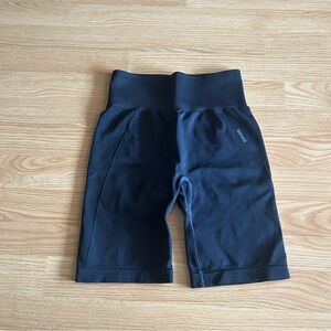 Gymshark Navy Energy Seamless Biker Shorts Women’s Small